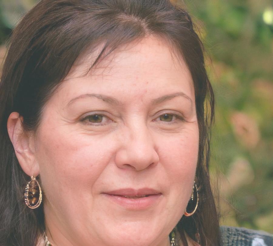 Dr. Sarah Hoffmann - Expertin für Altersvorsorge